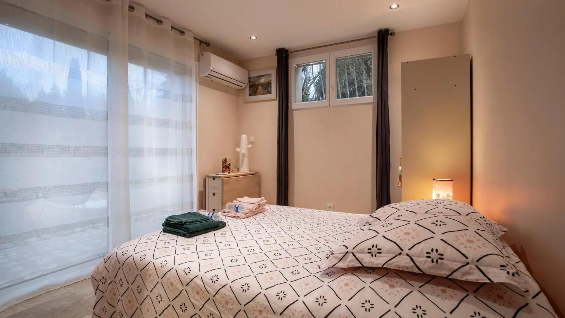Au Son Des Cigales Apartment Avignon France