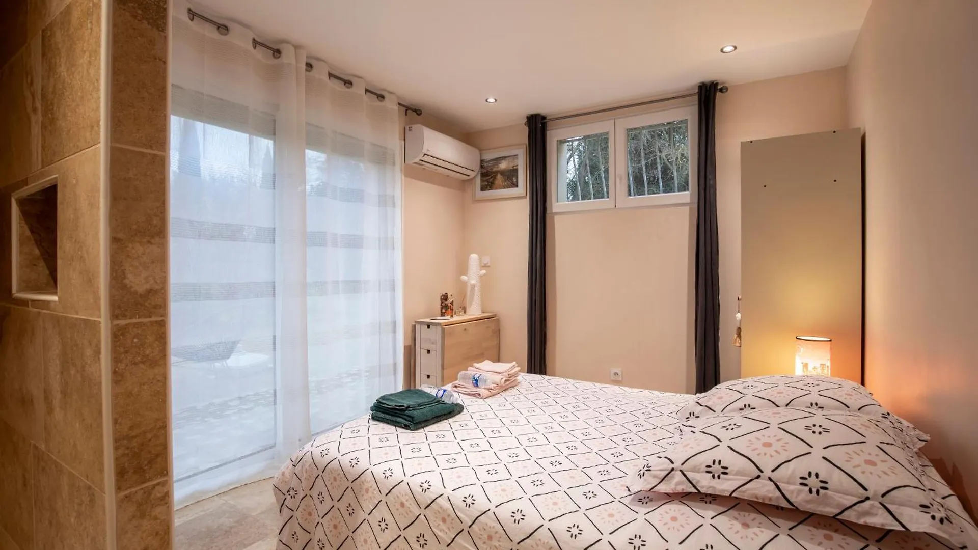 Au Son Des Cigales Apartment Avignon